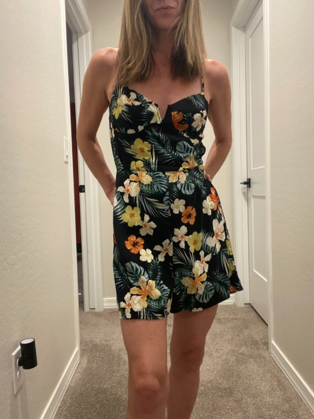 Wild Fable Tropical Floral Romper Black Smocked Bust Adjustable Straps Small